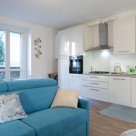 Lora Rose Suite ,Free Parking, Self Check In,2 Como Eksteriør bilde